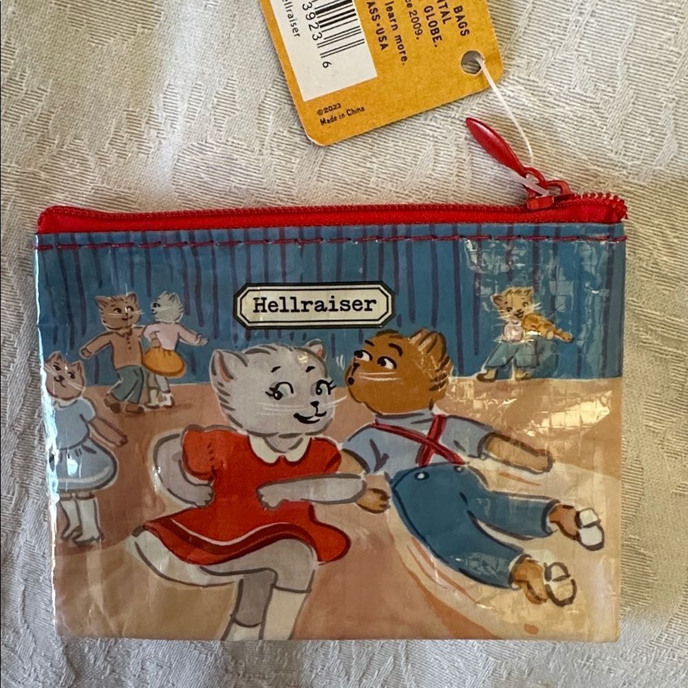 Blue Q Recycled Plastic Zipper Coin Purse Hellraiser - Picture 2 of 7